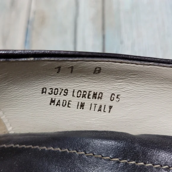 Coach Brown and Tan Women's Heels - Picture 5 of 11